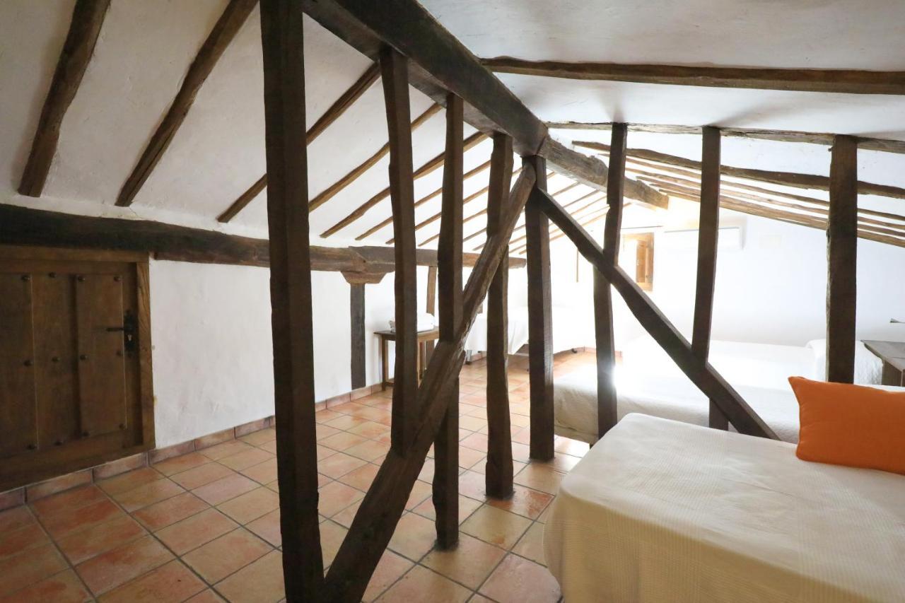 Apartamentos Rurales Spa Casa De Los Escudos Valverde de la Vera Bagian luar foto